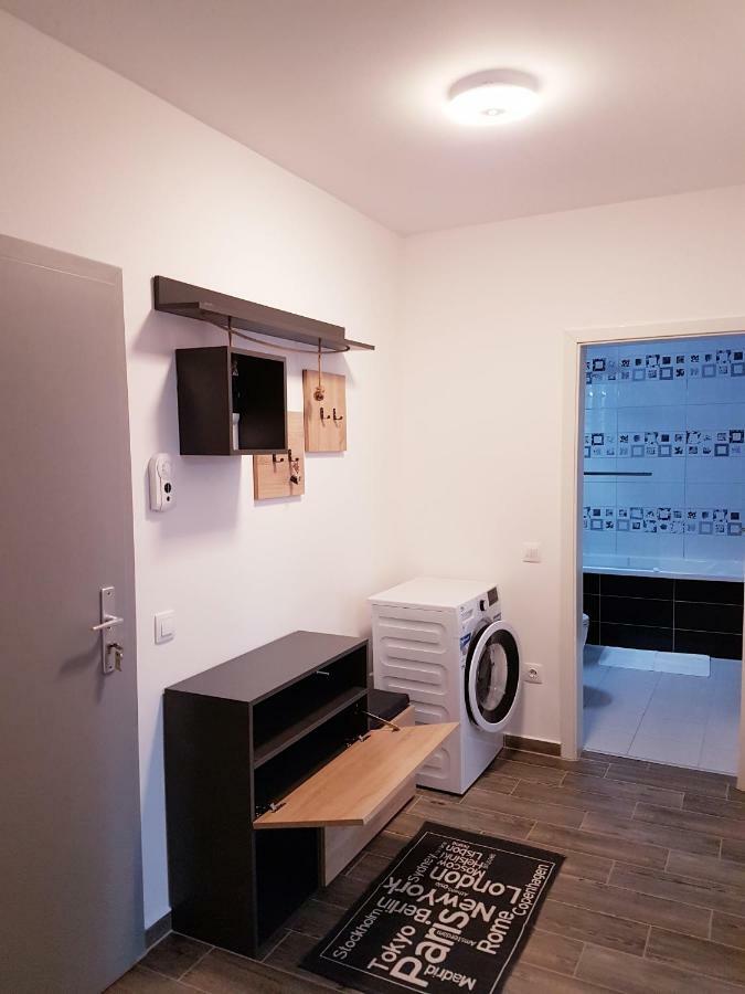 Dream Apartment Brasov - West Екстер'єр фото
