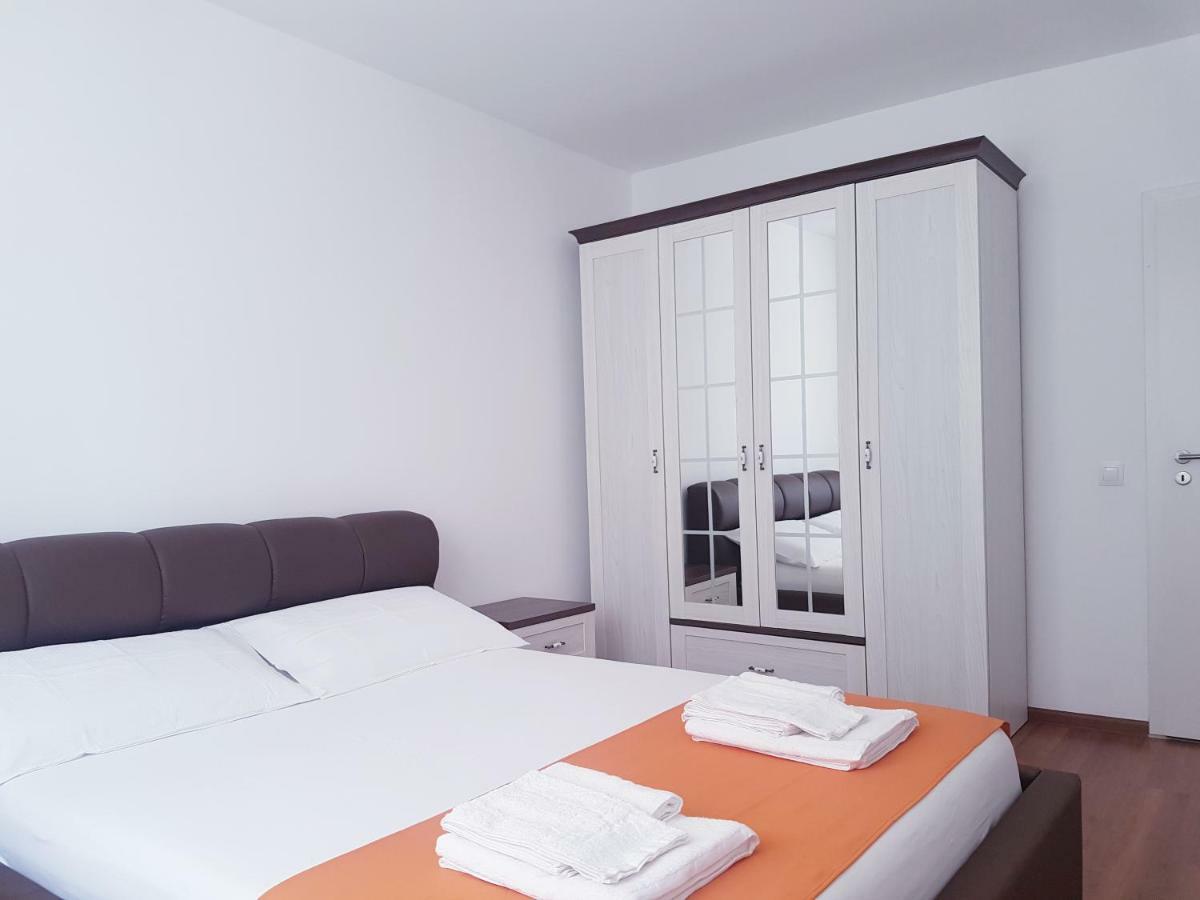 Dream Apartment Brasov - West Екстер'єр фото